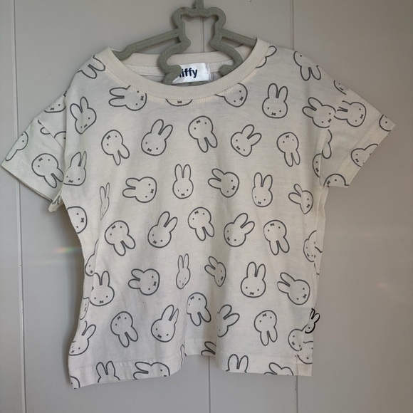Miffy White Bunny Pattern T-Shirt - Picture 1 of 3